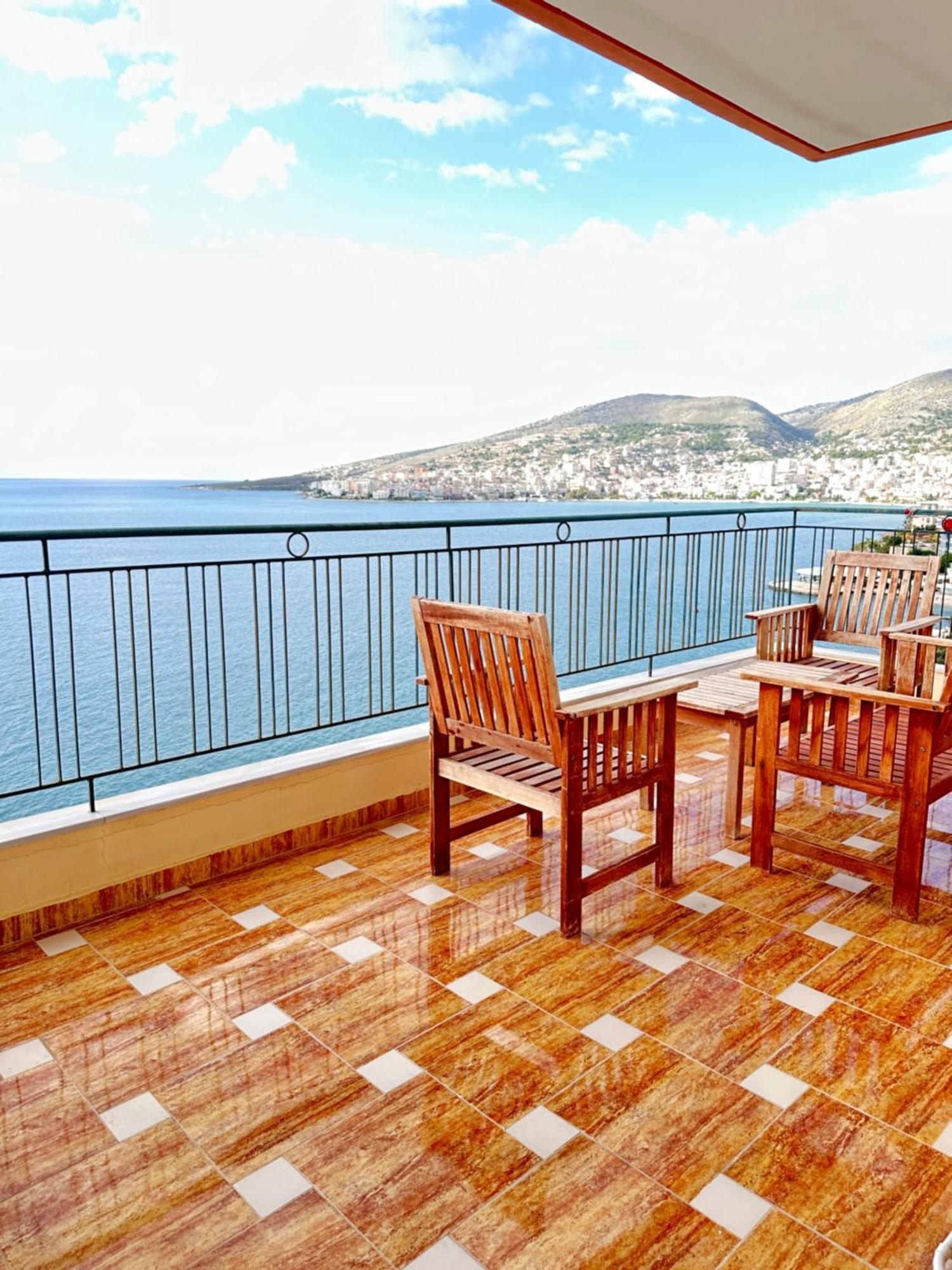 Design Sea View Apartment Sarande Bagian luar foto
