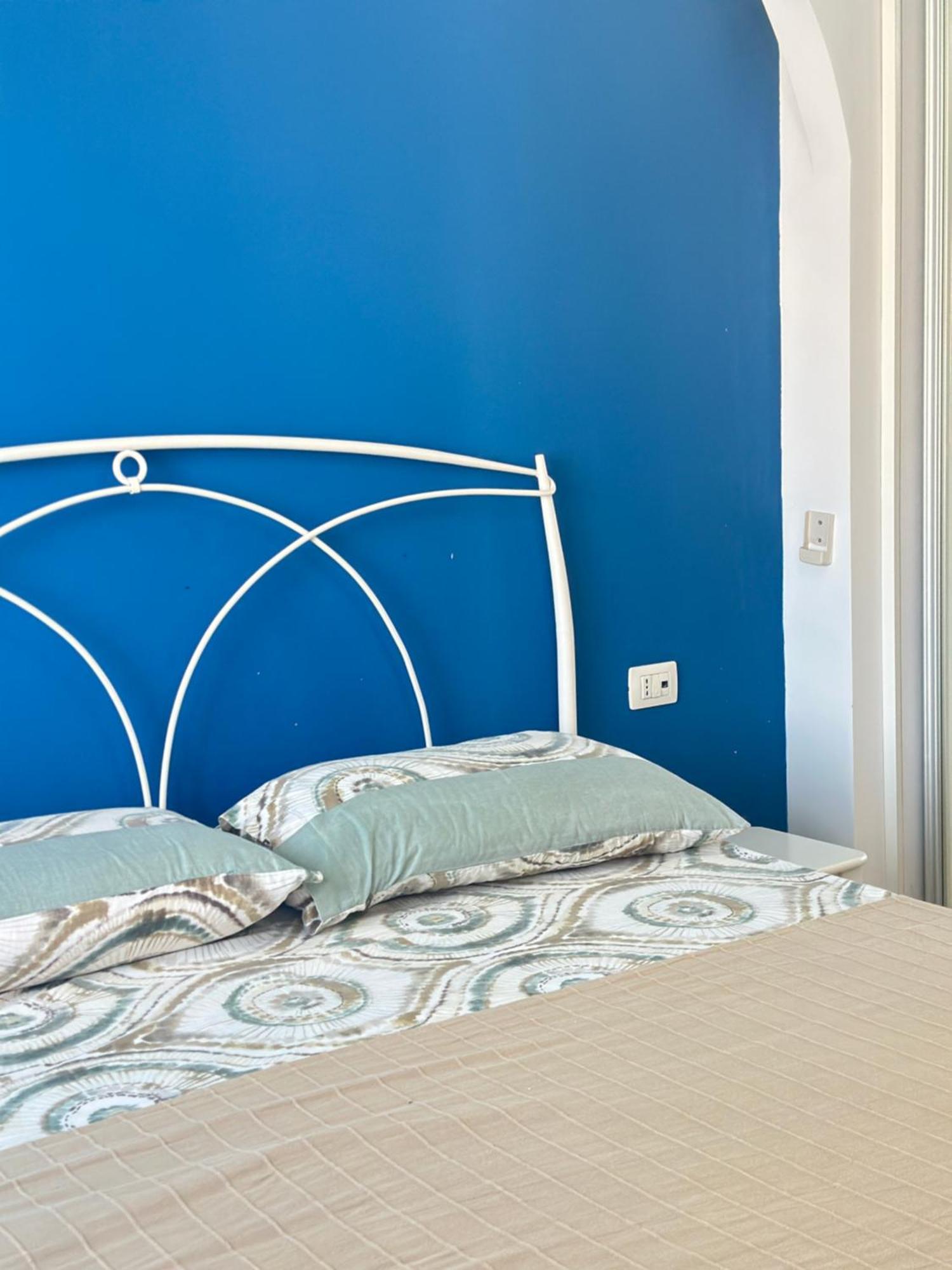 Design Sea View Apartment Sarande Bagian luar foto