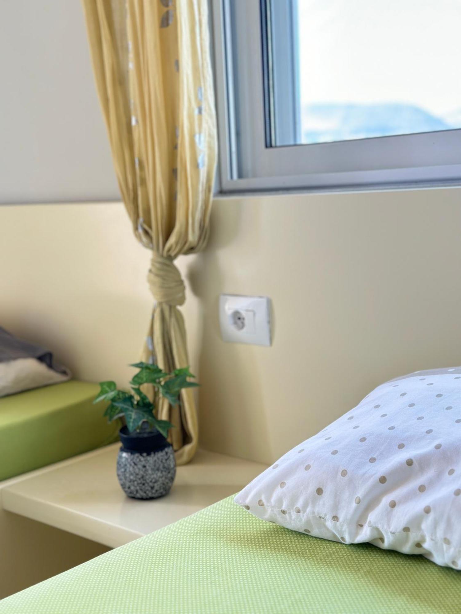 Design Sea View Apartment Sarande Bagian luar foto