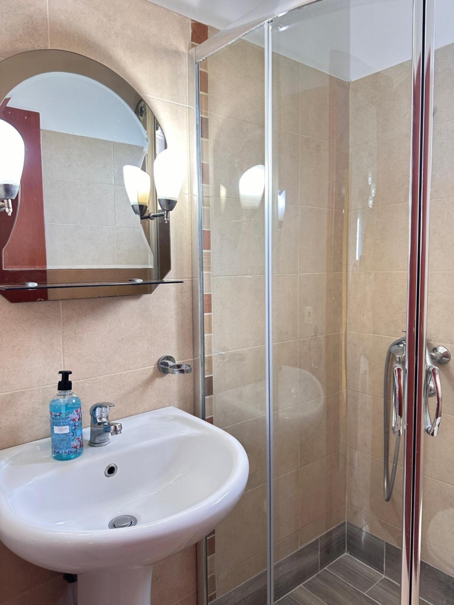 Design Sea View Apartment Sarande Bagian luar foto